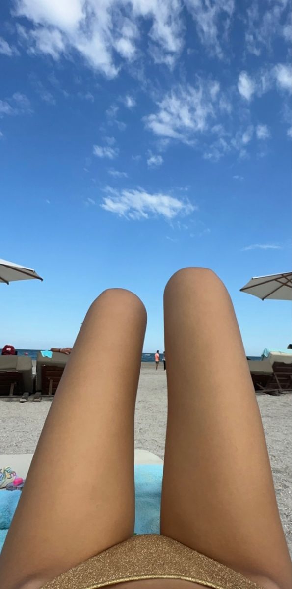 tan legs > tan legs >