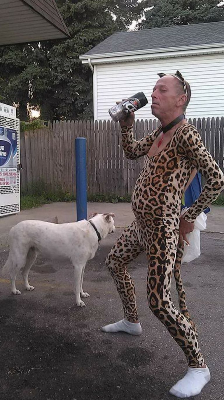 39 Kickass Picks That Will Make You Laugh