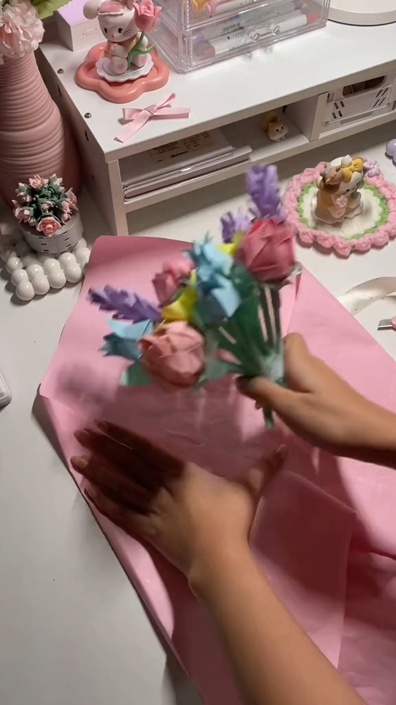 DIY Origami Flower Bouquet Tutorial DIY Origami Flower Bouquet Tutorial