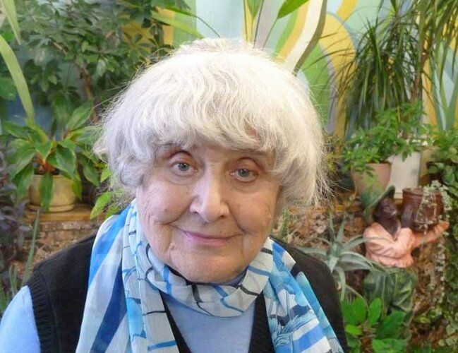 Таблетки оптимизма от 80-летней Инны Бронштейн Таблетки оптимизма от 80-летней Инны Бронштейн