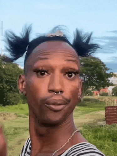 Looking Katoey GIF – Looking Katoey มองแรง – Descobrir e Compartilhar GIFs Looking Katoey GIF – Looking Katoey มองแรง – Descobrir e Compartilhar GIFs